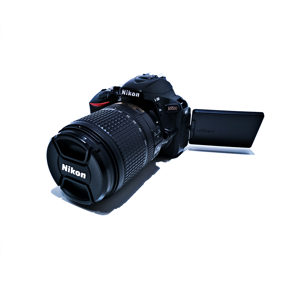 Nikon D5500 front